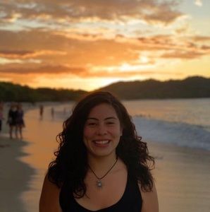 Meet your Posher, Jasmine